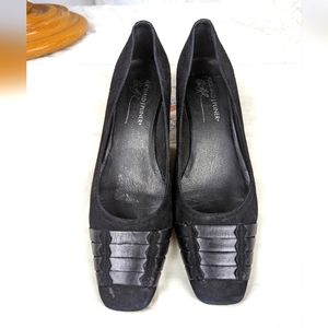 Donald J Pliner Sancho Suede Kitten Heel Pumps Black Size 9M